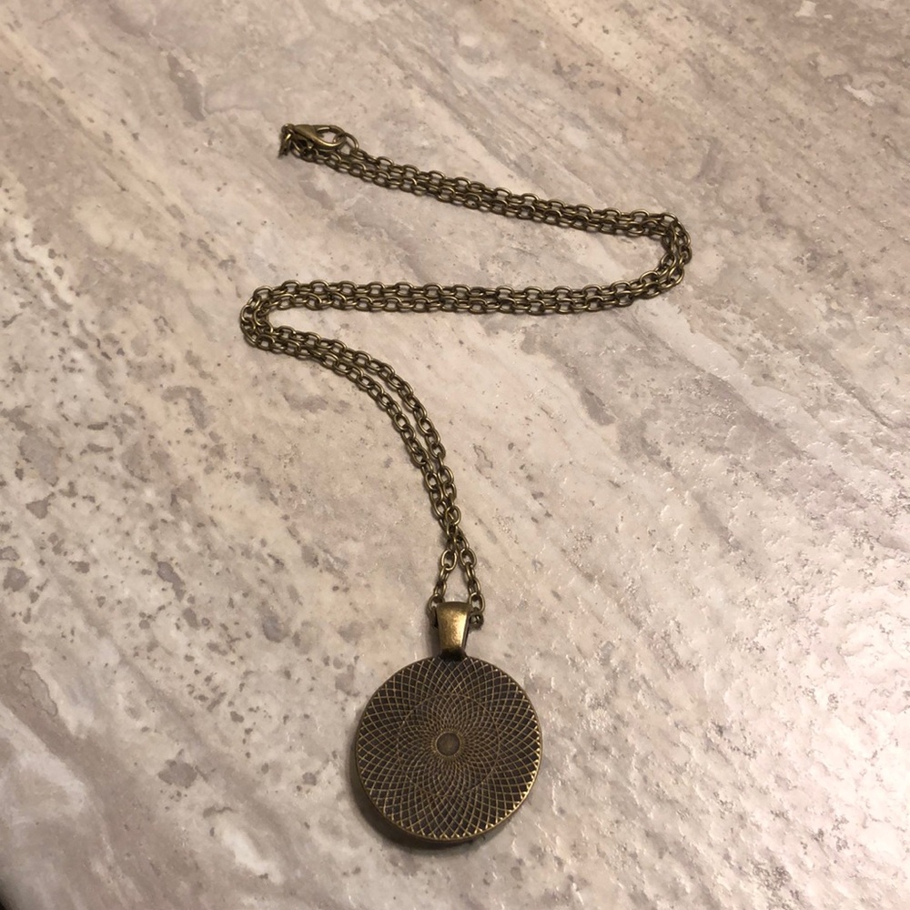 🎃Black cat brass necklace🎃 - Picture 5 of 5